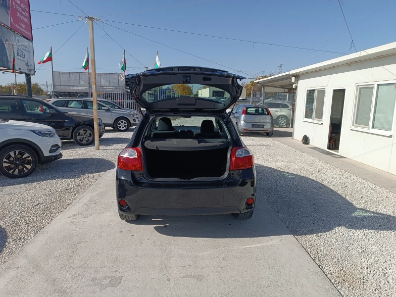 Toyota Auris 2, 0 d, снимка 15 - Автомобили и джипове - 47783268