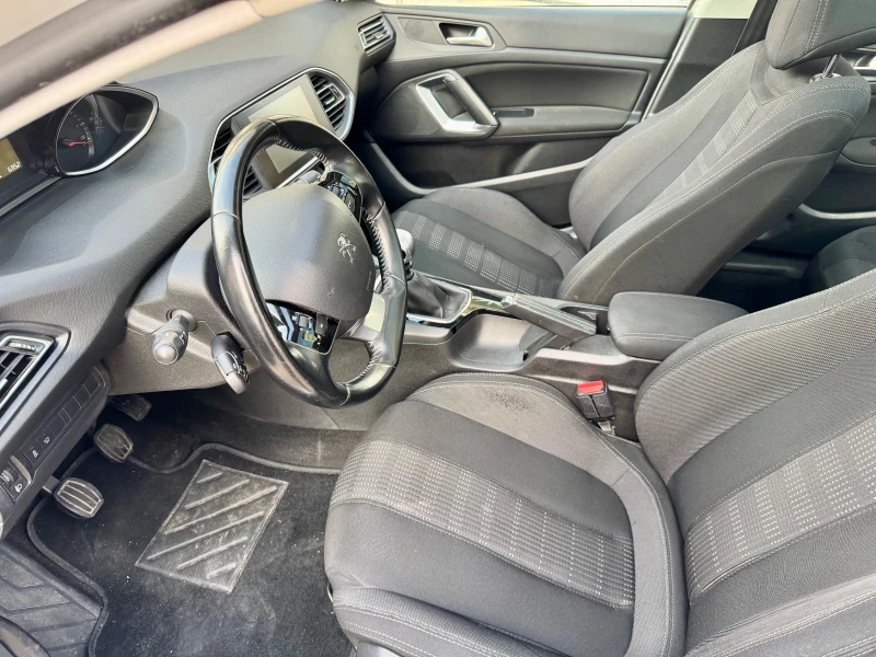 Peugeot 308 1.6 HDI, снимка 10 - Автомобили и джипове - 48593671