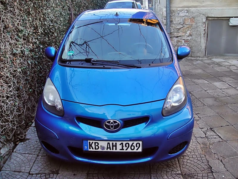 Toyota Aygo 1.0ГЕРМАНИЯ, снимка 1 - Автомобили и джипове - 48613356