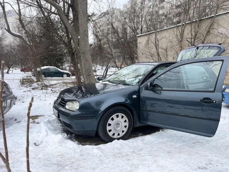 VW Golf 4, снимка 3 - Автомобили и джипове - 48727157