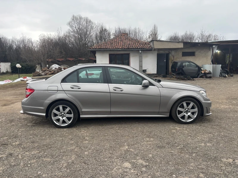 Mercedes-Benz C 350 V6 6.3AMG Paket Автоматик NAVI 4x4 , снимка 9 - Автомобили и джипове - 49465208