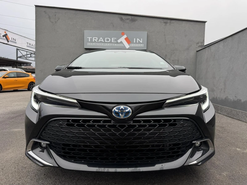 Toyota Corolla 1.8L Hybrid Team Deutschland, снимка 2 - Автомобили и джипове - 49508533