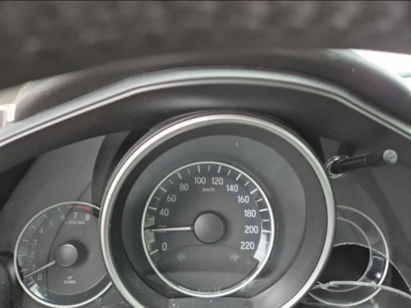 Honda Jazz 1.4i, снимка 7 - Автомобили и джипове - 51489029