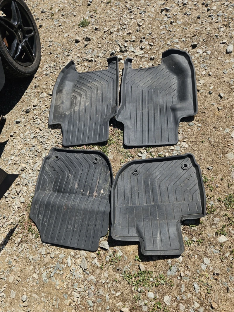 Honda Jazz 1.4i, снимка 17 - Автомобили и джипове - 51489029