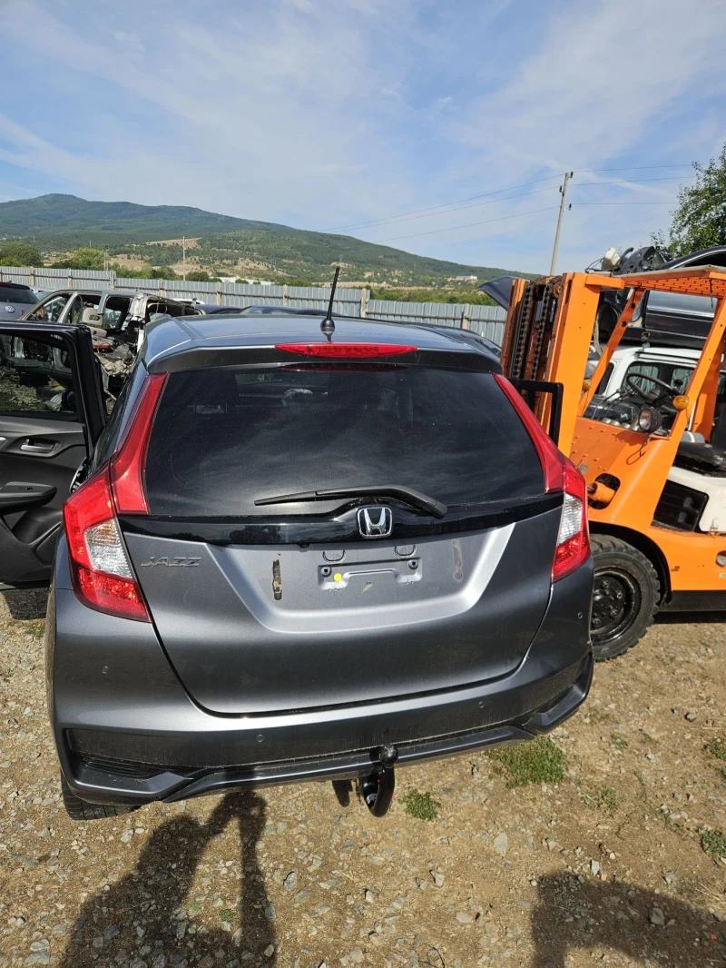 Honda Jazz 1.4i, снимка 16 - Автомобили и джипове - 51489029