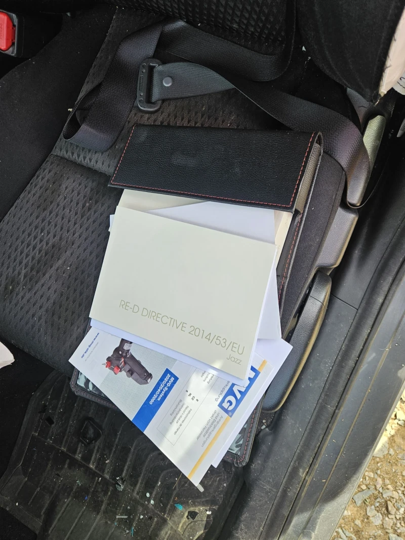 Honda Jazz 1.4i, снимка 12 - Автомобили и джипове - 51489029