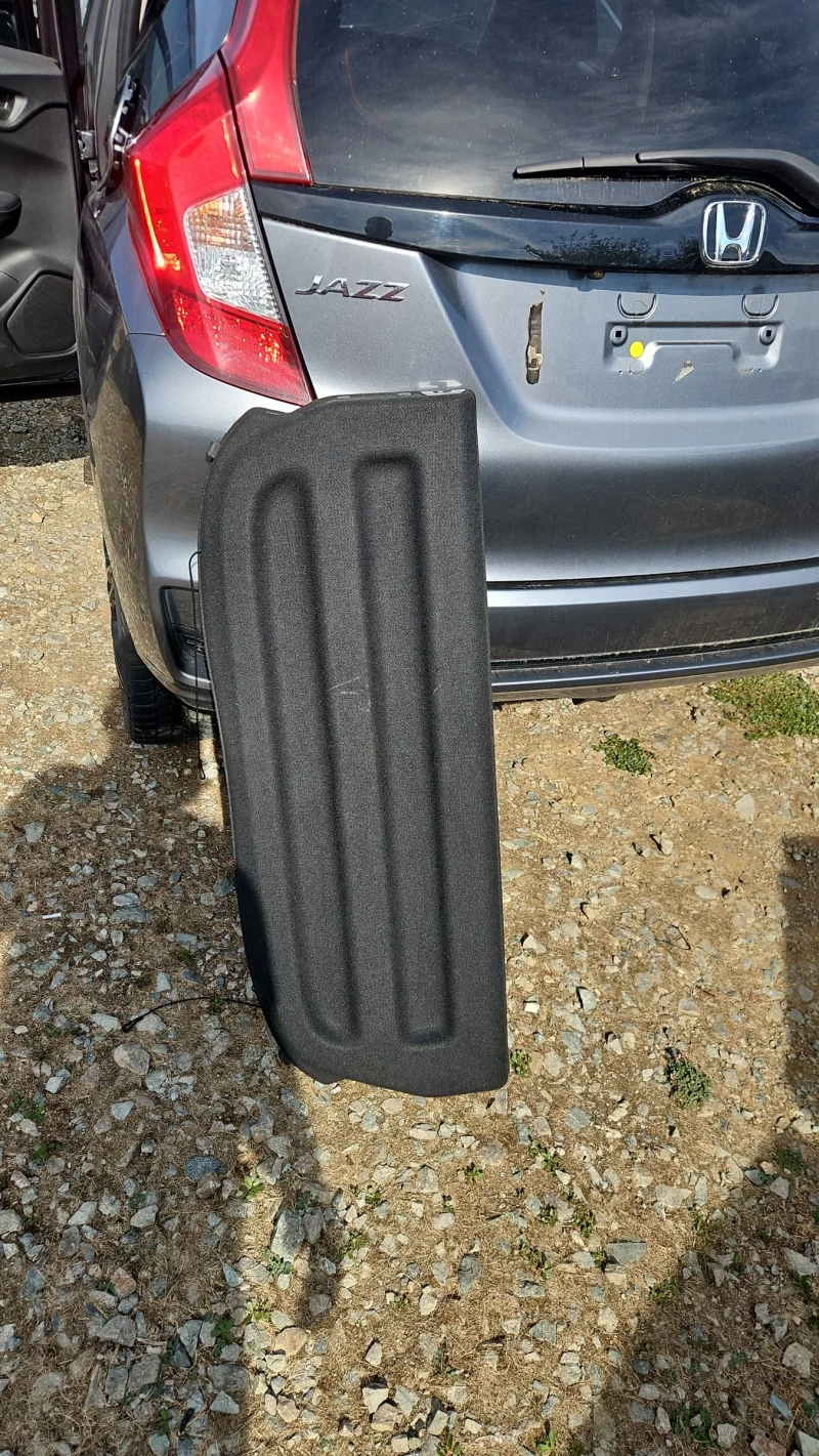 Honda Jazz 1.4i, снимка 11 - Автомобили и джипове - 51489029