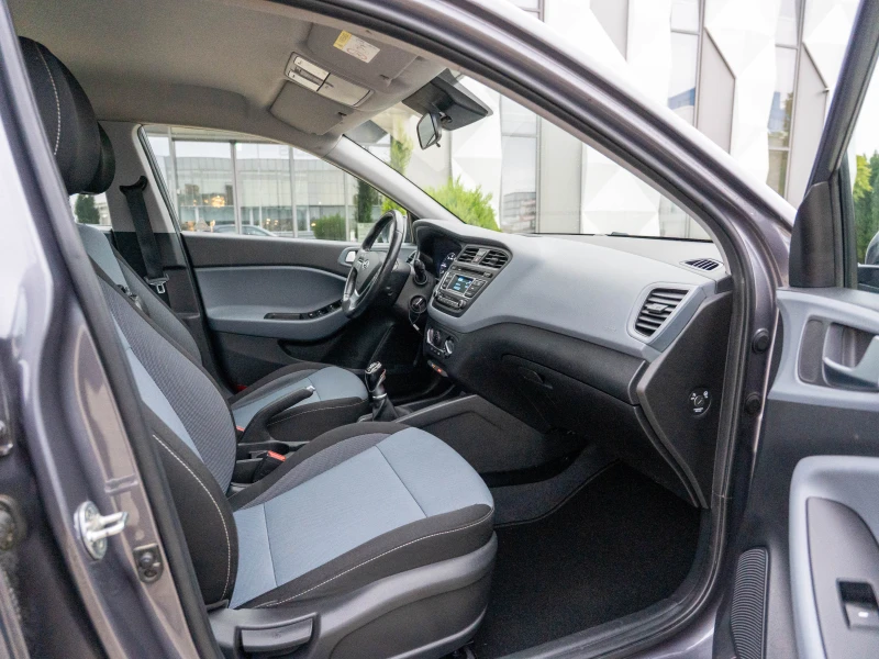 Hyundai I20 1.4 CRDI 90 к.с. Lane Assist  Facelift, снимка 11 - Автомобили и джипове - 52217514