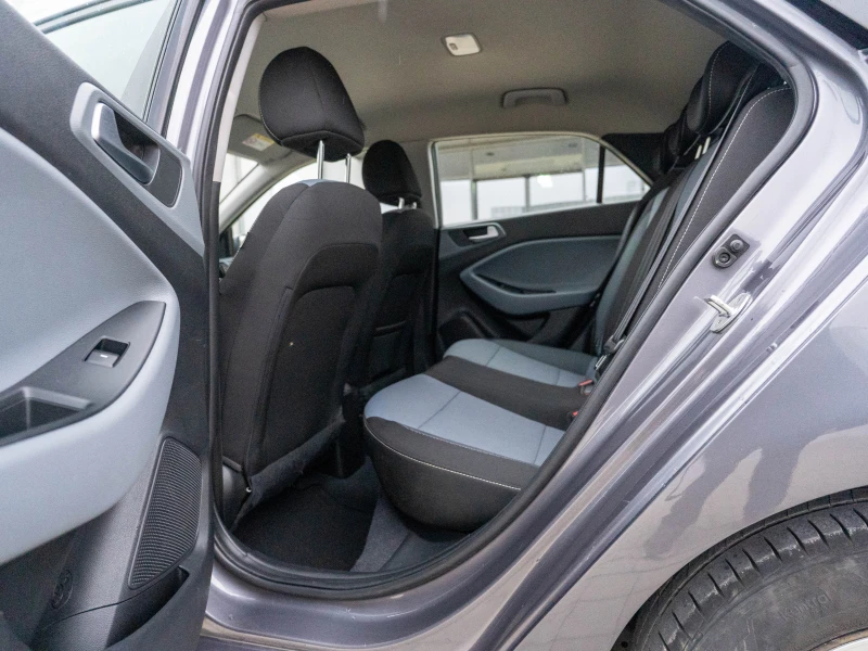 Hyundai I20 1.4 CRDI 90 к.с. Lane Assist  Facelift, снимка 12 - Автомобили и джипове - 52217514