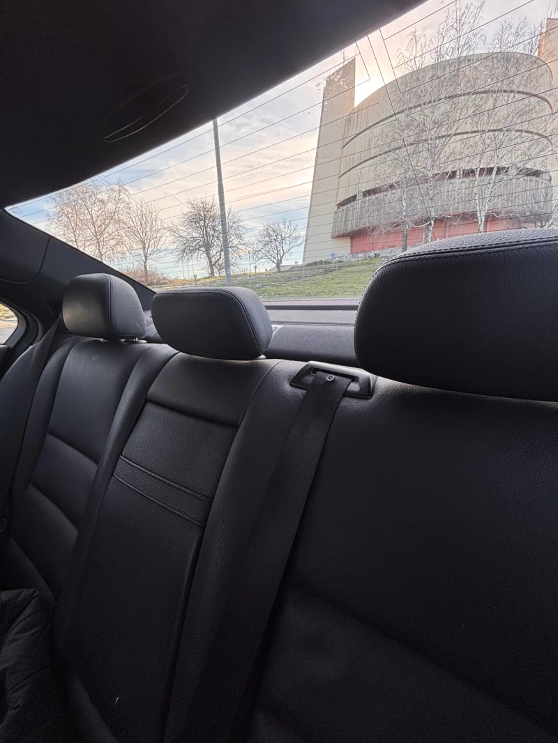 Mercedes-Benz C 320  AMG Pack Avantgarde, снимка 15 - Автомобили и джипове - 53310254