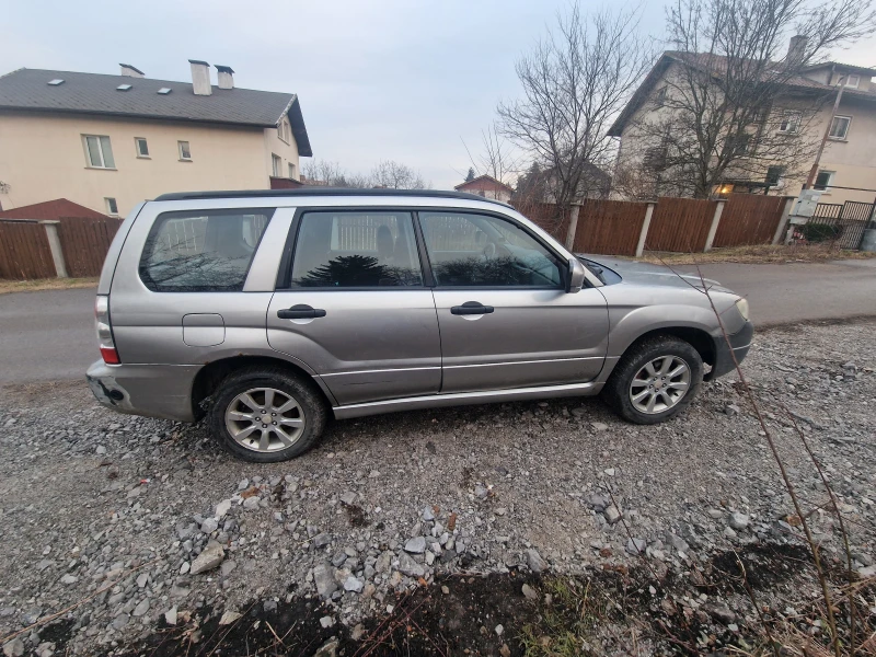 Subaru Forester, снимка 4 - Автомобили и джипове - 53223564