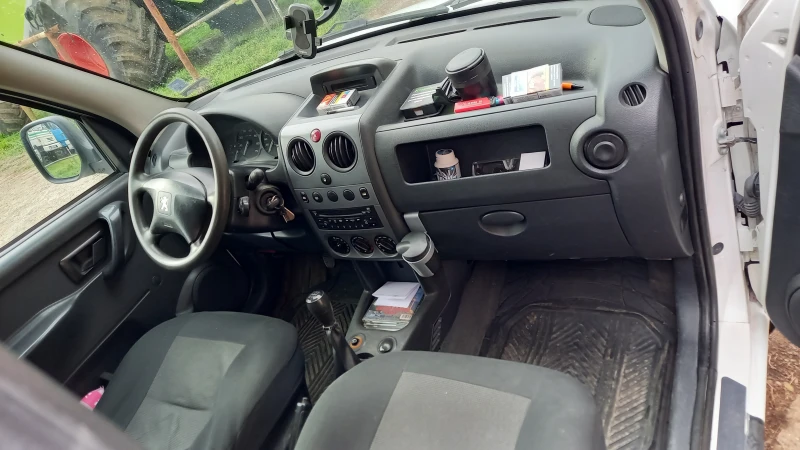 Peugeot Partner 1.9, снимка 2 - Автомобили и джипове - 53242458