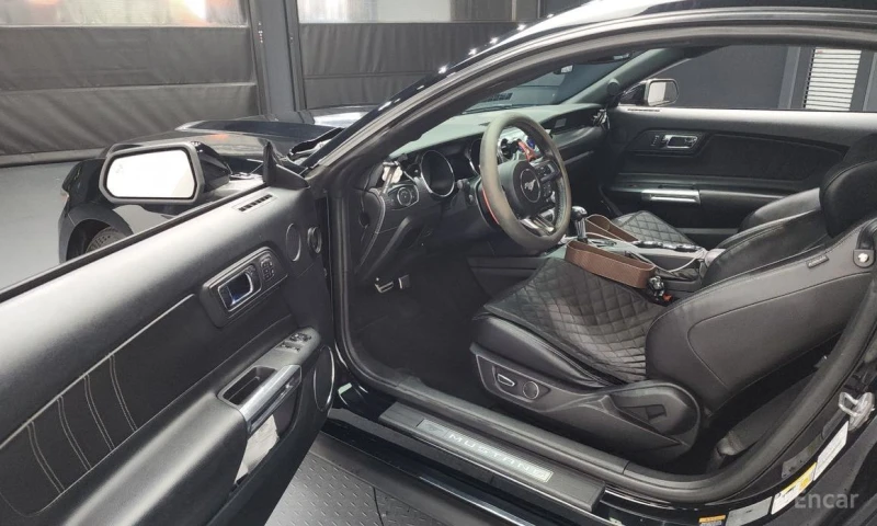 Ford Mustang, снимка 10 - Автомобили и джипове - 53455084