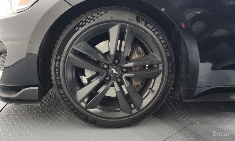 Ford Mustang, снимка 5 - Автомобили и джипове - 53455084