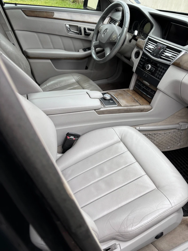 Mercedes-Benz E 350 CDI, снимка 14 - Автомобили и джипове - 53560795