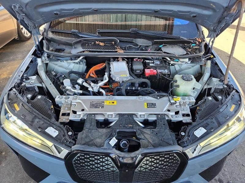 BMW iX XDRIVE50 / M PACKAGE, снимка 12 - Автомобили и джипове - 56586725