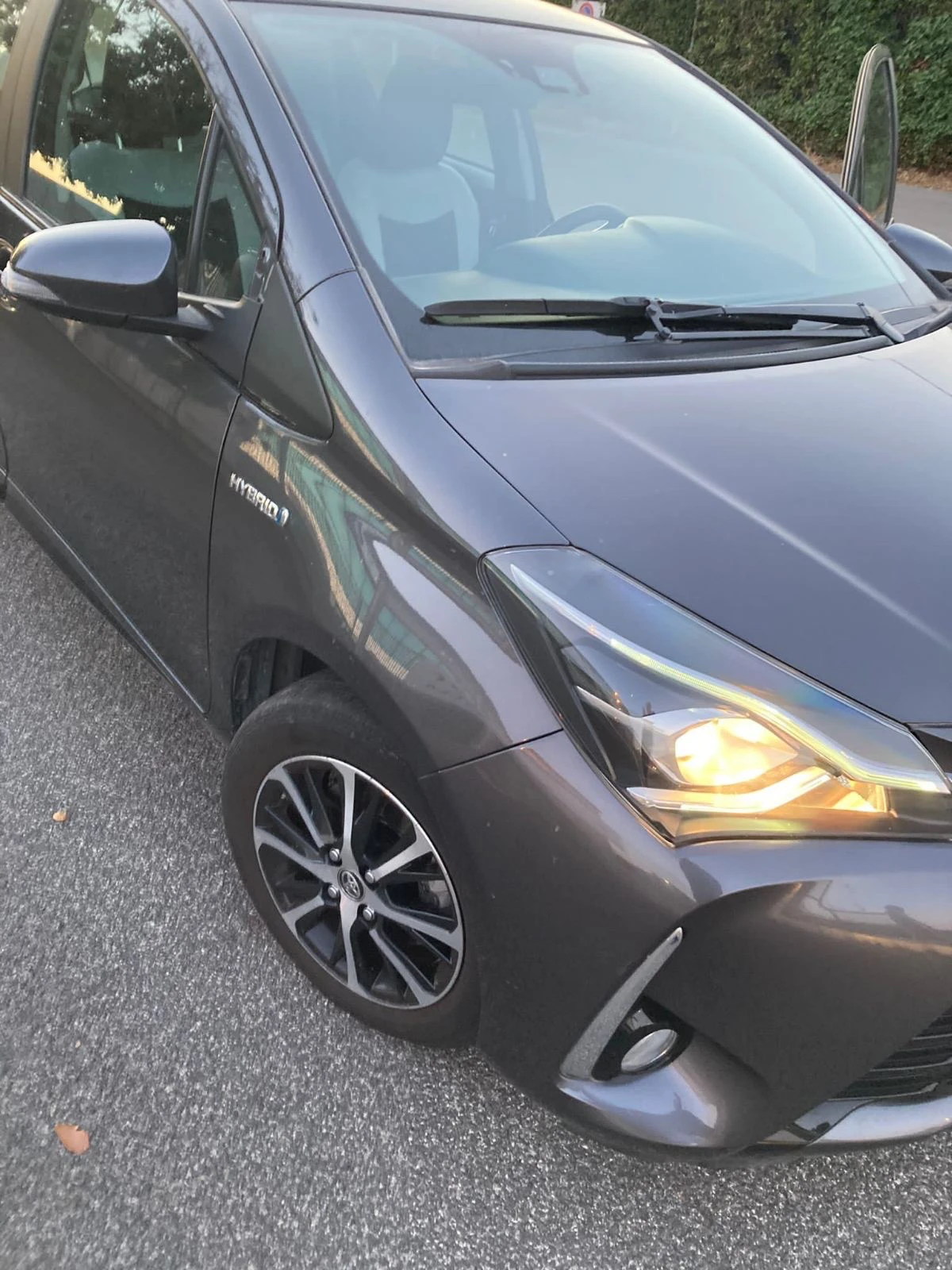Toyota Yaris 1.5hybrid, снимка 1