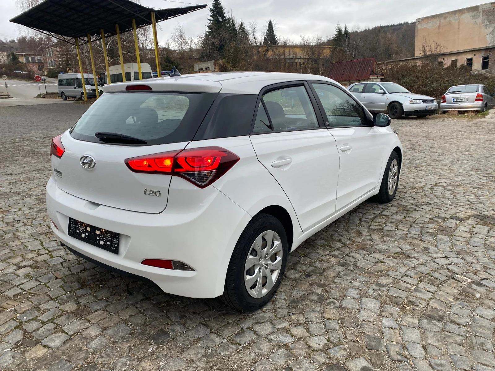 Hyundai I20 Швейцария - изображение 3