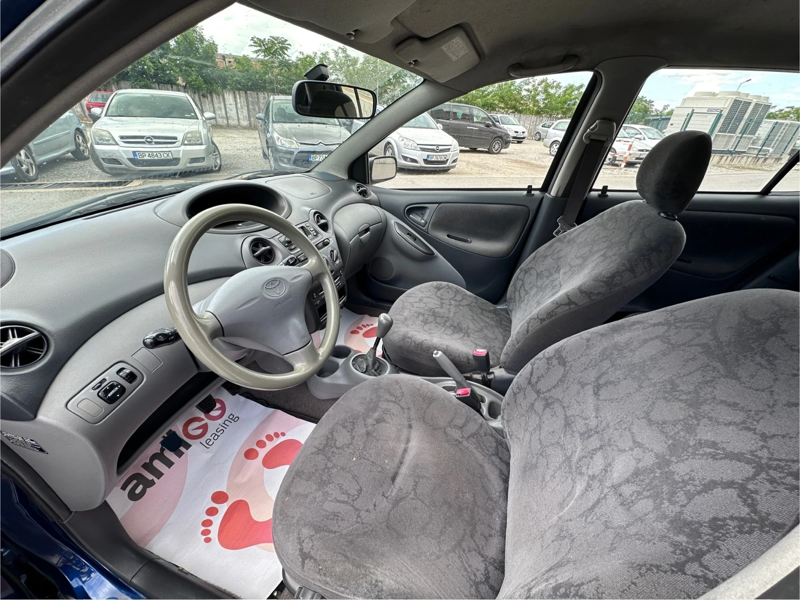 Toyota Yaris 1.4D4D - КЛИМАТИК - изображение 9