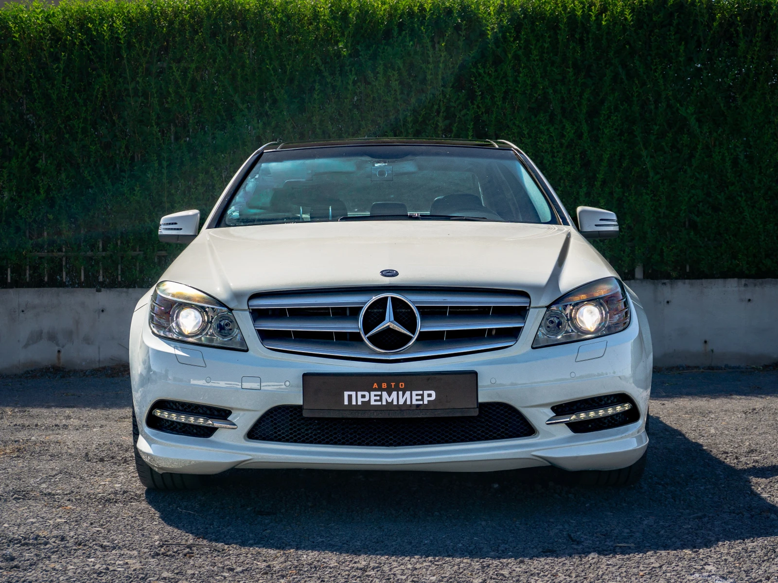 Mercedes-Benz C 220 C220CDI AMG -6МГАРАНЦИЯ-РЕАЛНИ КМ!ТОП СЪСТОЯНИЕ! - изображение 2