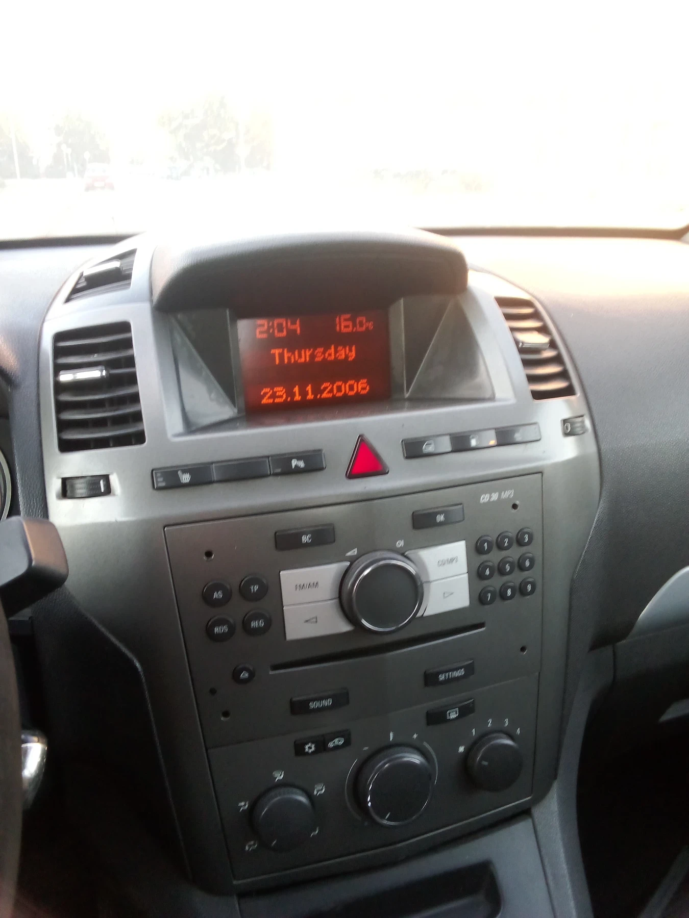 Opel Zafira 1.6 - изображение 9