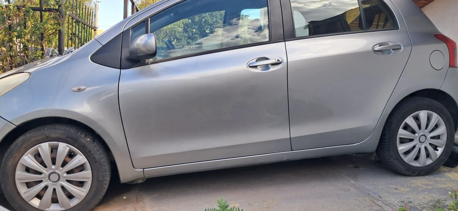 Toyota Yaris  - изображение 5