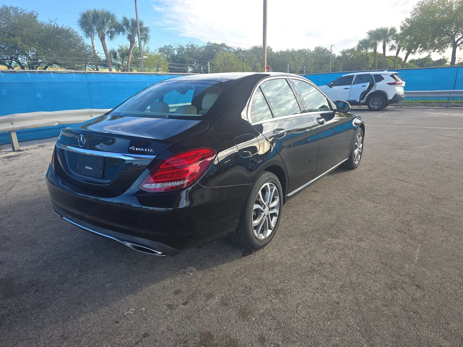 Mercedes-Benz C 300  - изображение 4