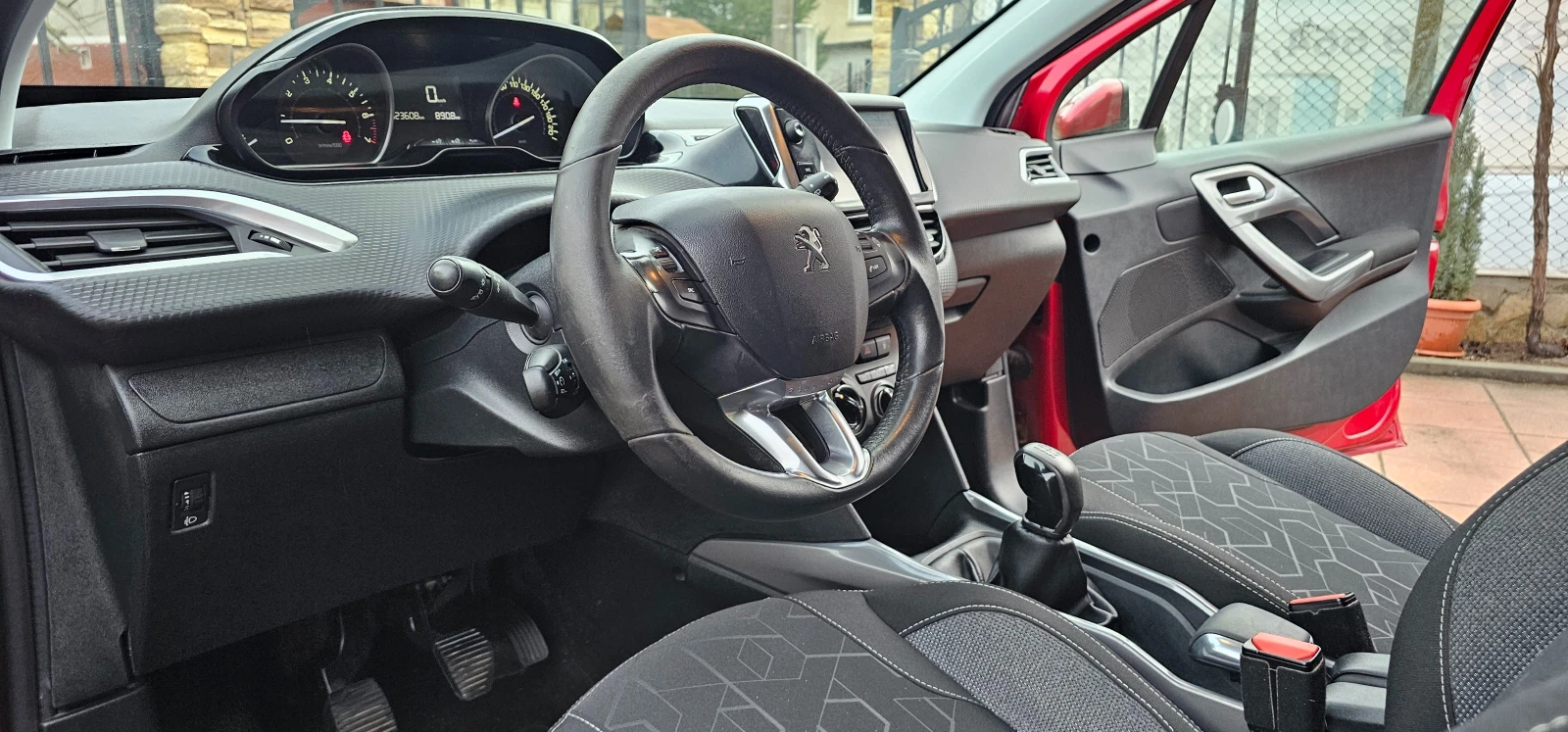 Peugeot 2008 VTI Active ! 123600km ���������� | Mobile.bg � ����������� 12