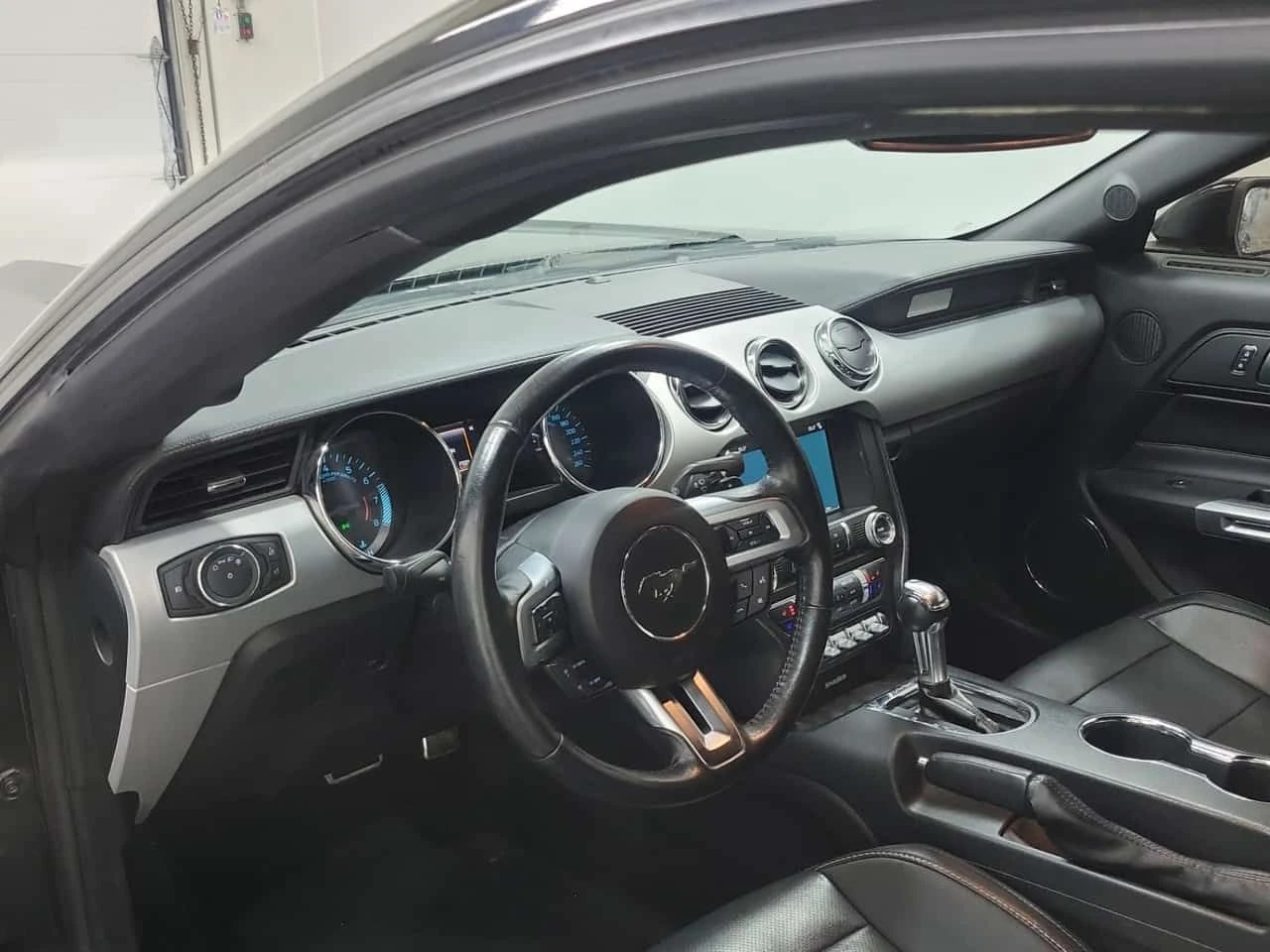 Ford Mustang * GT PREMIUM * ��������* ���������* ��� ���������� | Mobile.bg � ����������� 10