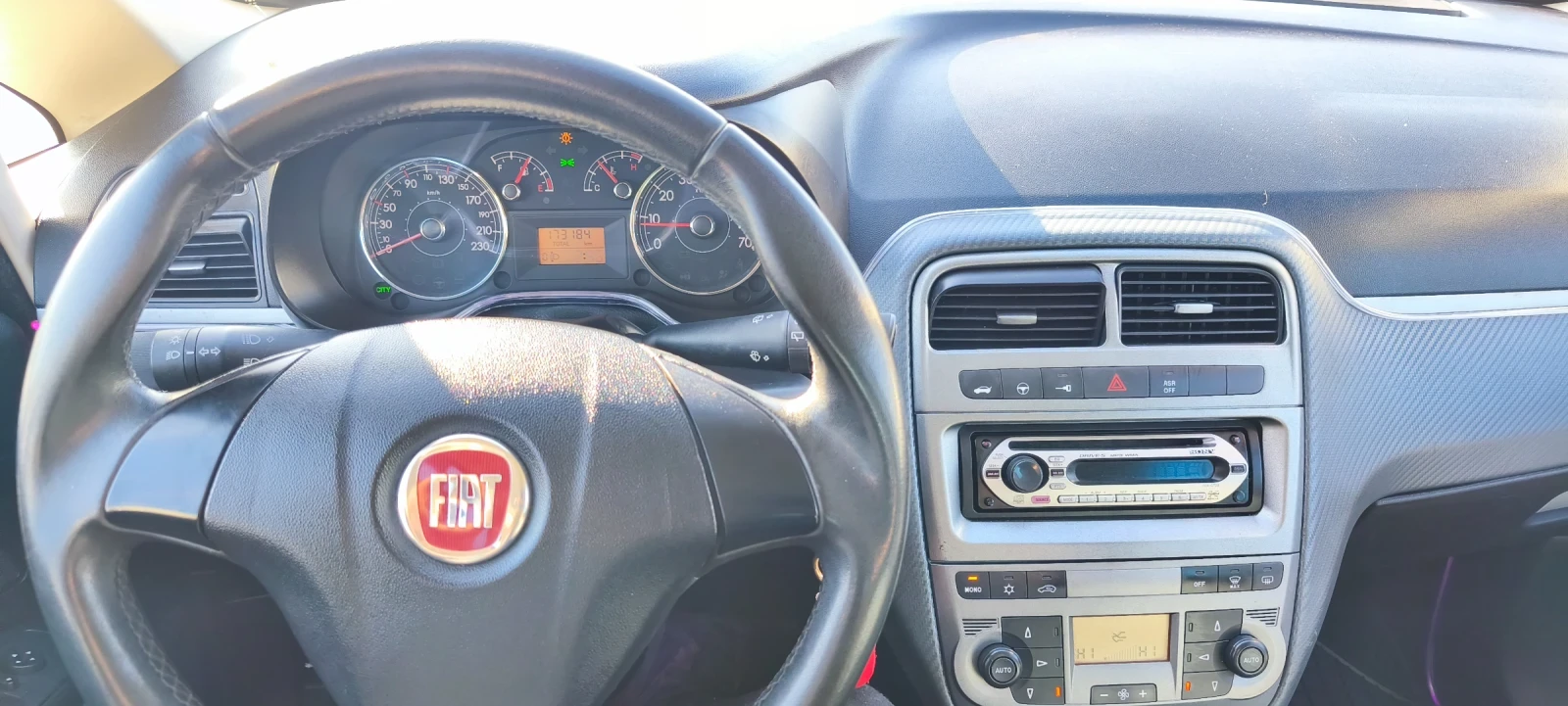 Fiat Punto Гранде пунто газ, снимка 10 - Автомобили и джипове - 53748096