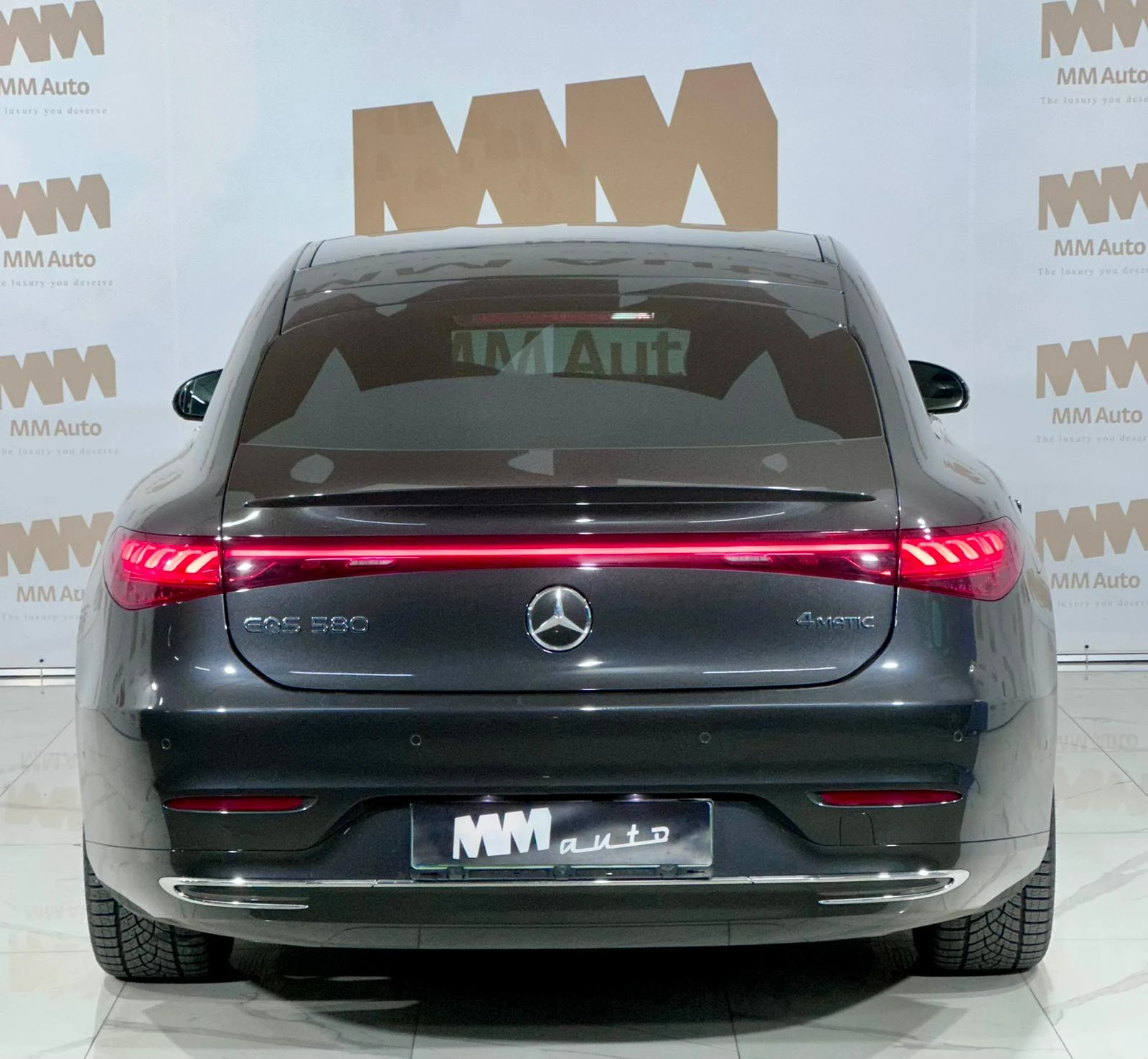 Mercedes-Benz EQS 580 4Matic* Hyperscreen* Burmester* Pano* 360* Гар, снимка 5 - Автомобили и джипове - 53765708