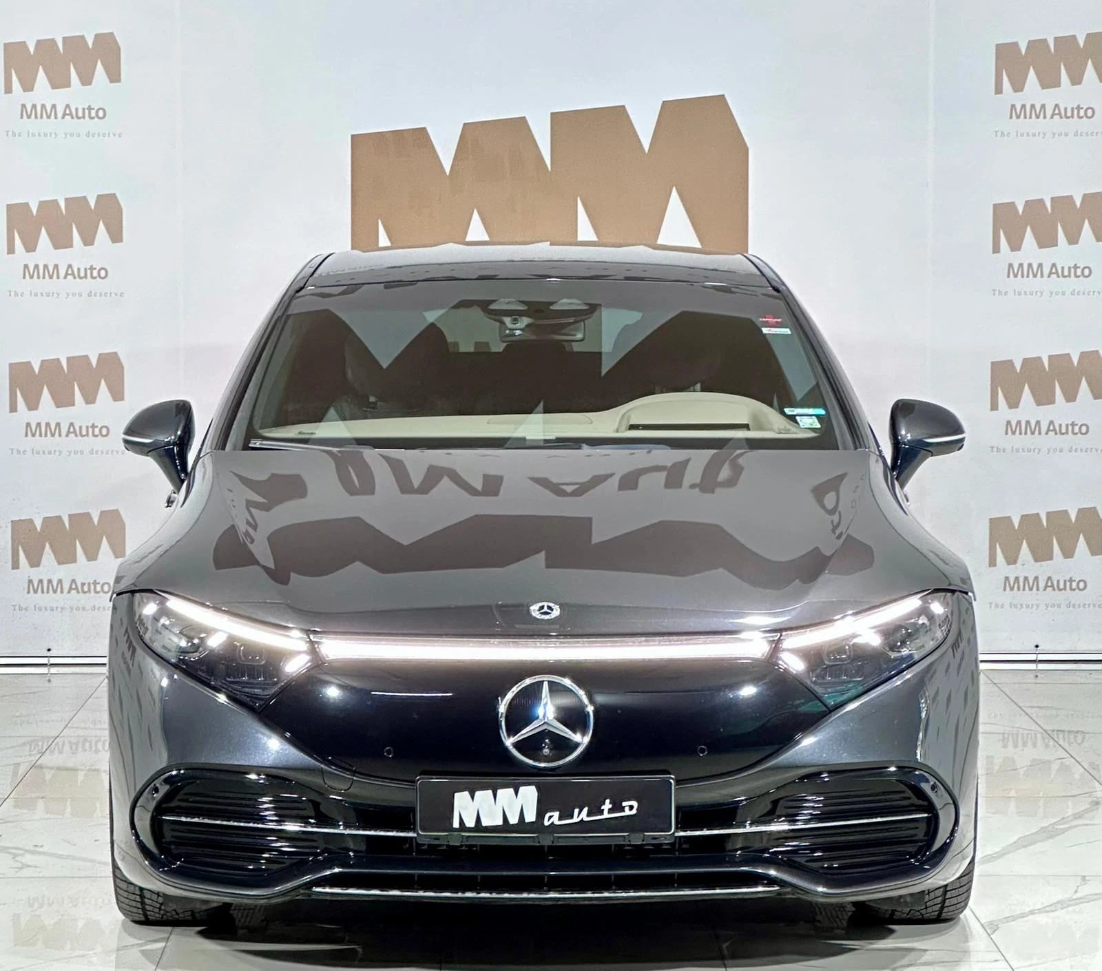 Mercedes-Benz EQS 580 4Matic* Hyperscreen* Burmester* Pano* 360* Гар, снимка 4 - Автомобили и джипове - 53765708