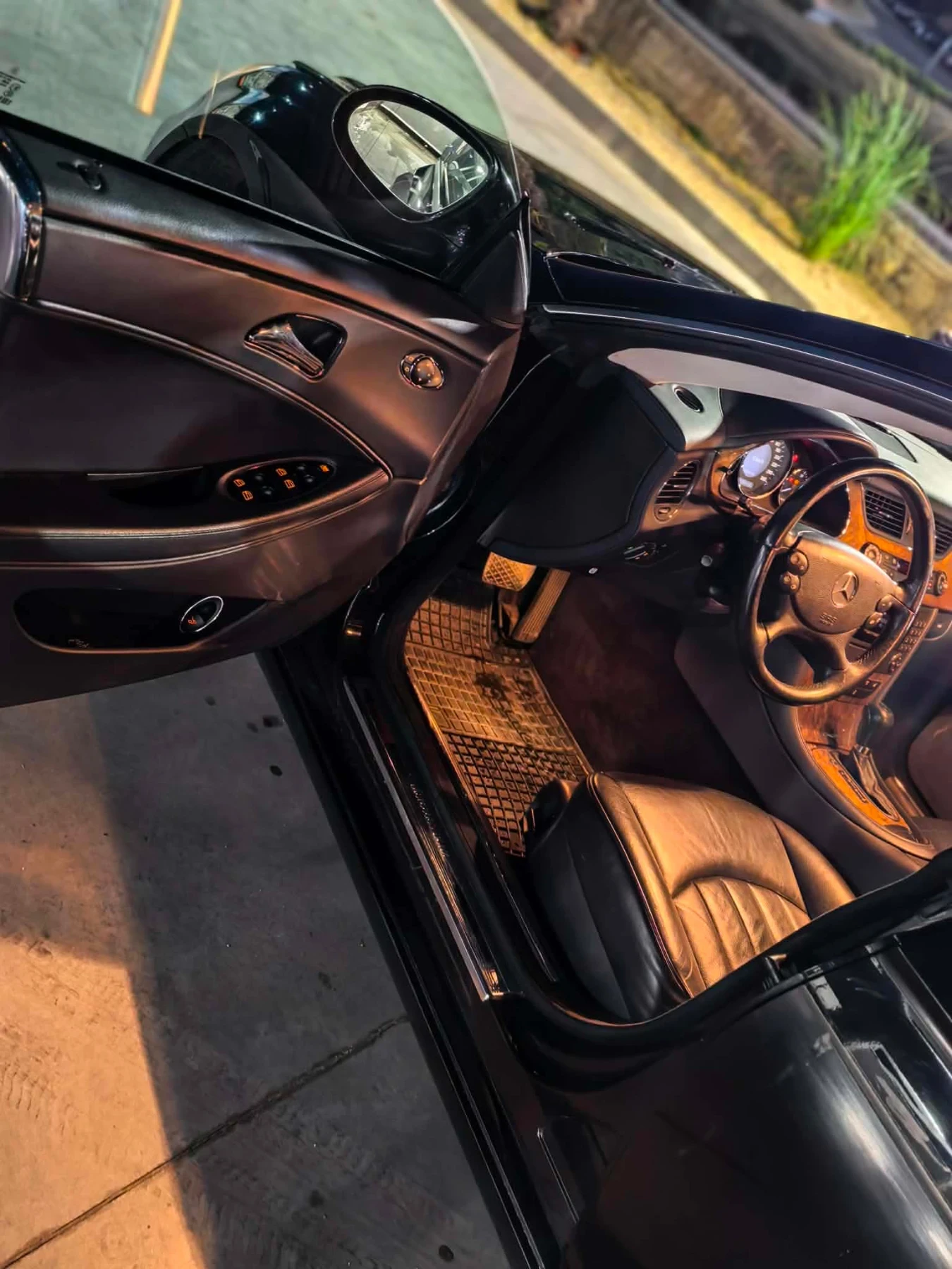 Mercedes-Benz CLS 320, снимка 4 - Автомобили и джипове - 53808896