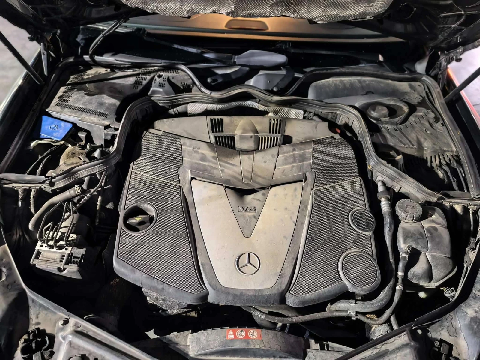 Mercedes-Benz CLS 320, снимка 3 - Автомобили и джипове - 53808896