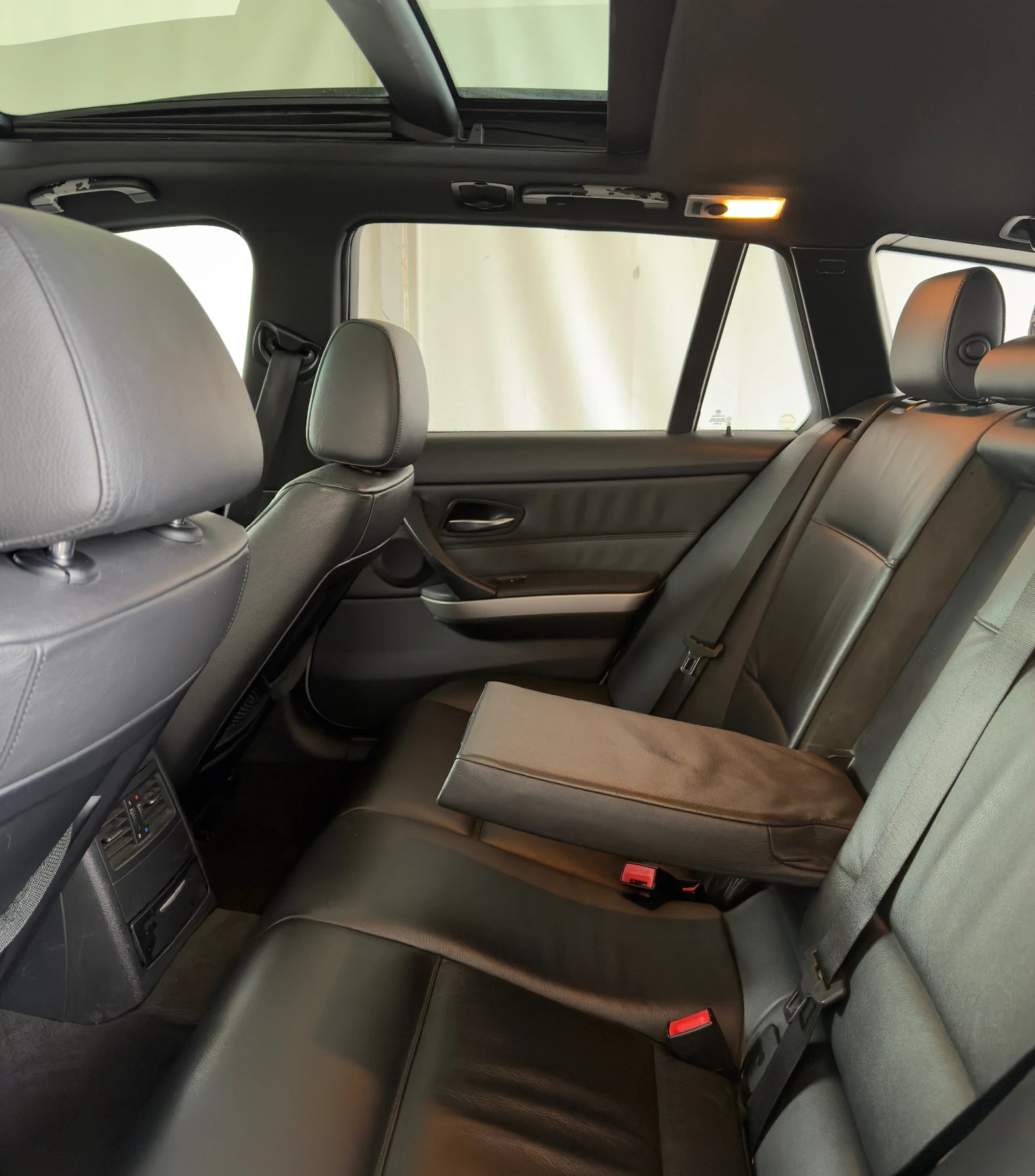 BMW 330 BMW 330xd, снимка 14 - Автомобили и джипове - 53879275