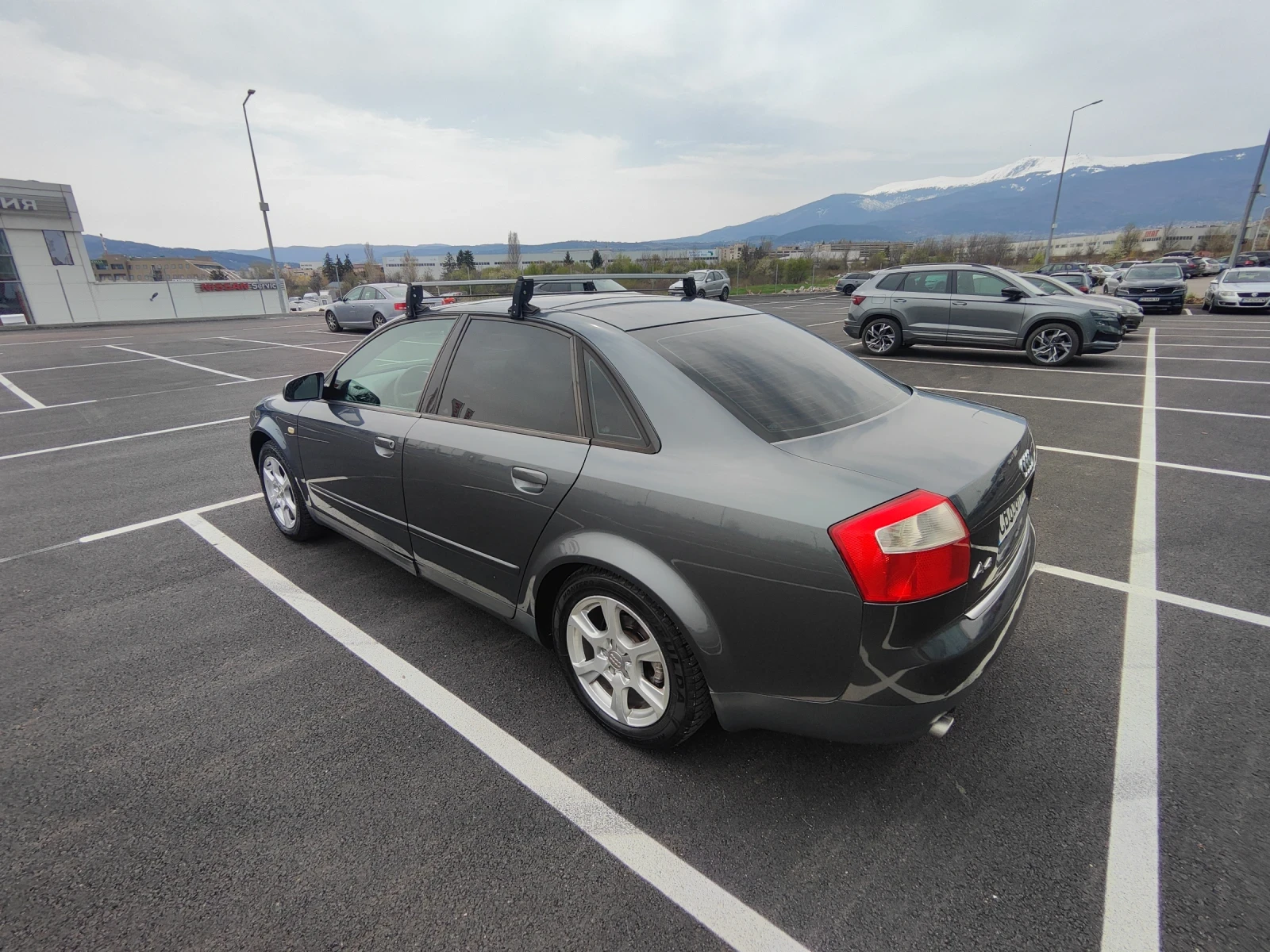 Audi A4 1.8Т, снимка 7 - Автомобили и джипове - 54219775