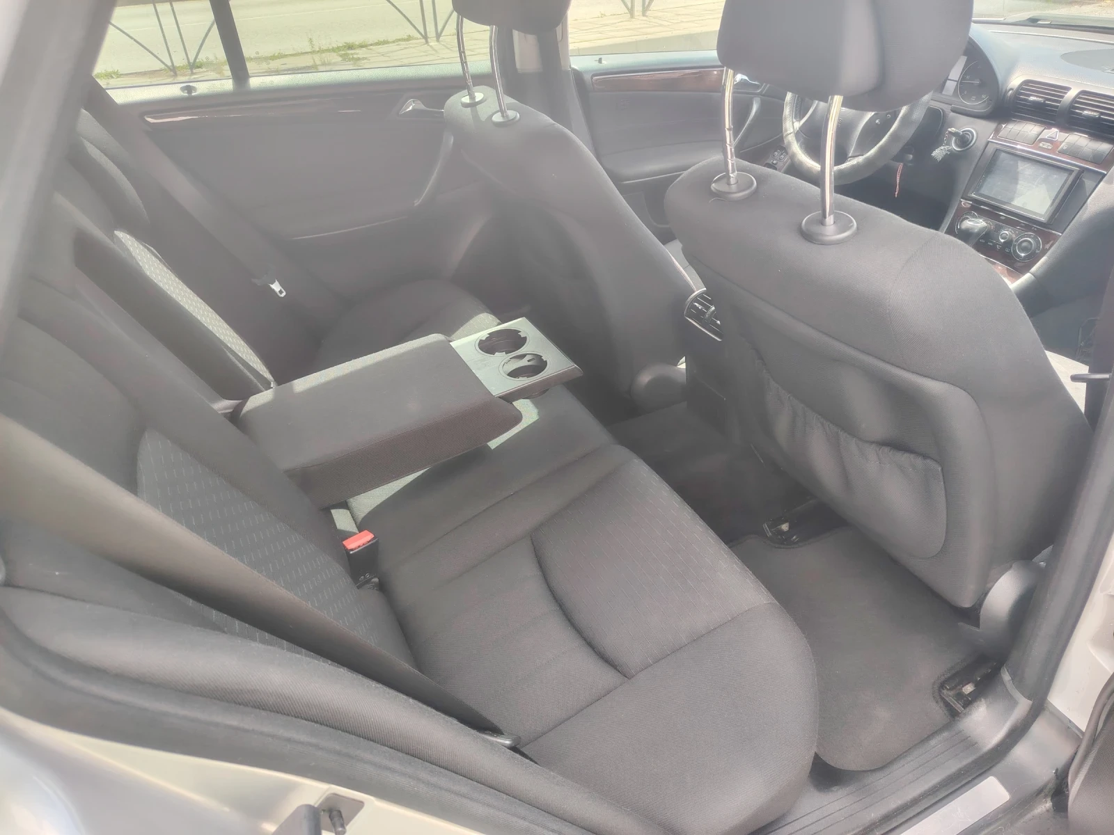 Mercedes-Benz C 270, снимка 11 - Автомобили и джипове - 54373959