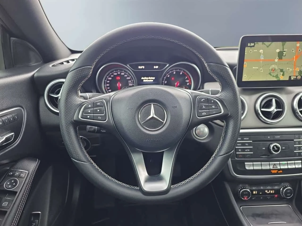 Mercedes-Benz CLA * CLA250 4M * CARFAX * ЦЕНА ДО БГ, снимка 11 - Автомобили и джипове - 54525748