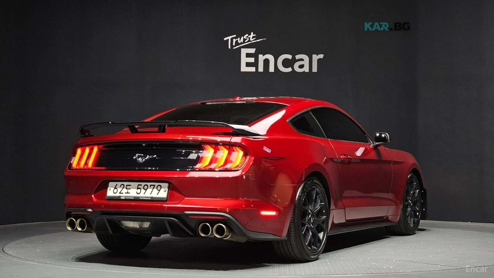Ford Mustang ECOBOOST / SHELBY PKG /DIGITAL / DISTRONIC / ОБДУХ, снимка 2 - Автомобили и джипове - 54885456