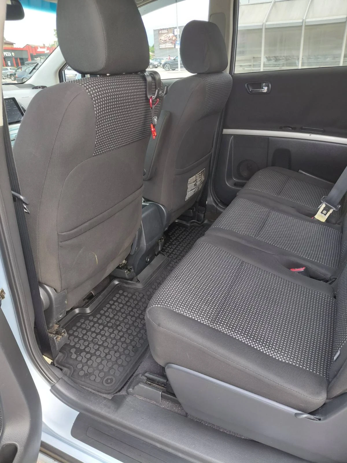 Toyota Corolla verso, снимка 9 - Автомобили и джипове - 55124671