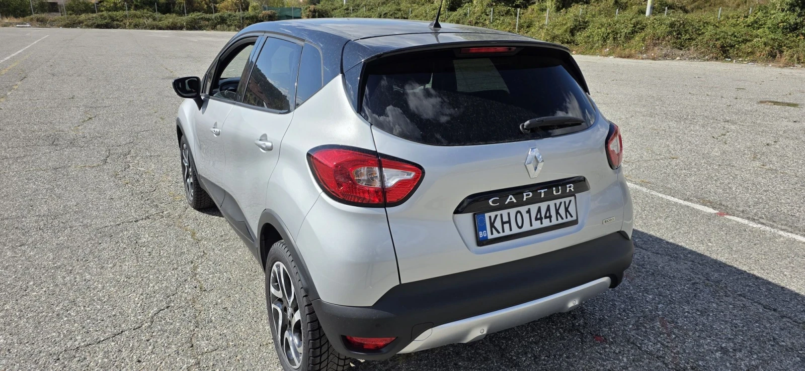 Renault Captur 1.5DCI-NAVI* KTEO* KEYLESS * KOJA* KAMERA* EURO 6, снимка 3 - Автомобили и джипове - 55910010
