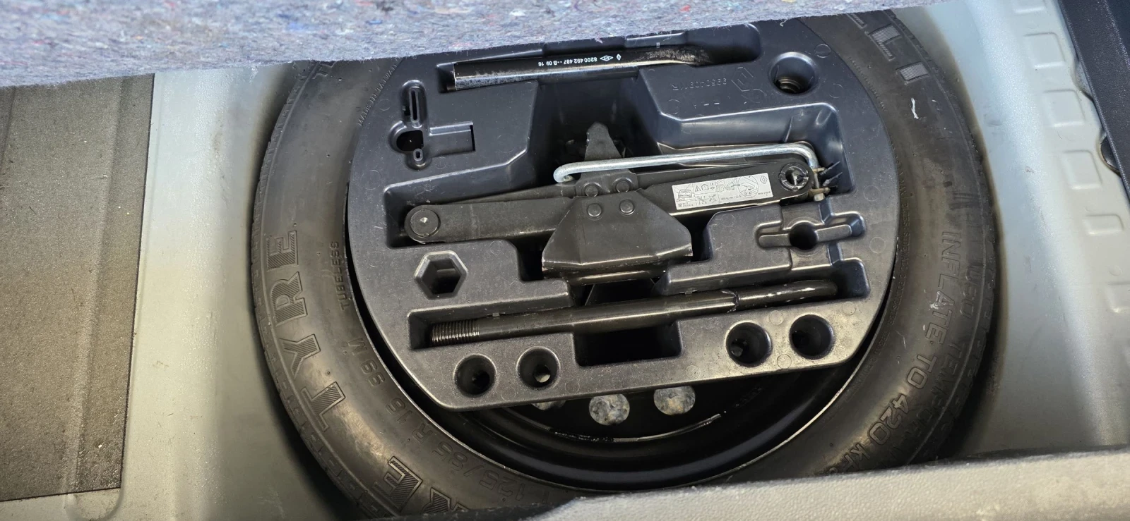 Renault Captur 1.5DCI-NAVI* KEYLESS * KOJA* KAMERA* EURO 6, снимка 8 - Автомобили и джипове - 55197790