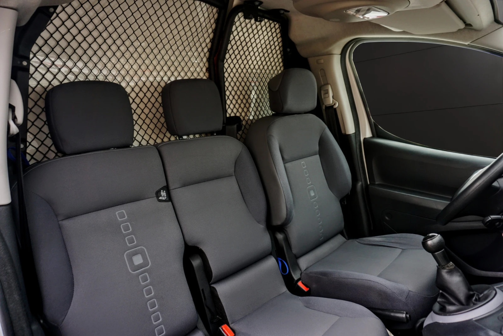 Citroen Berlingo 1.6HDi до - 20  С, снимка 11 - Автомобили и джипове - 55541552