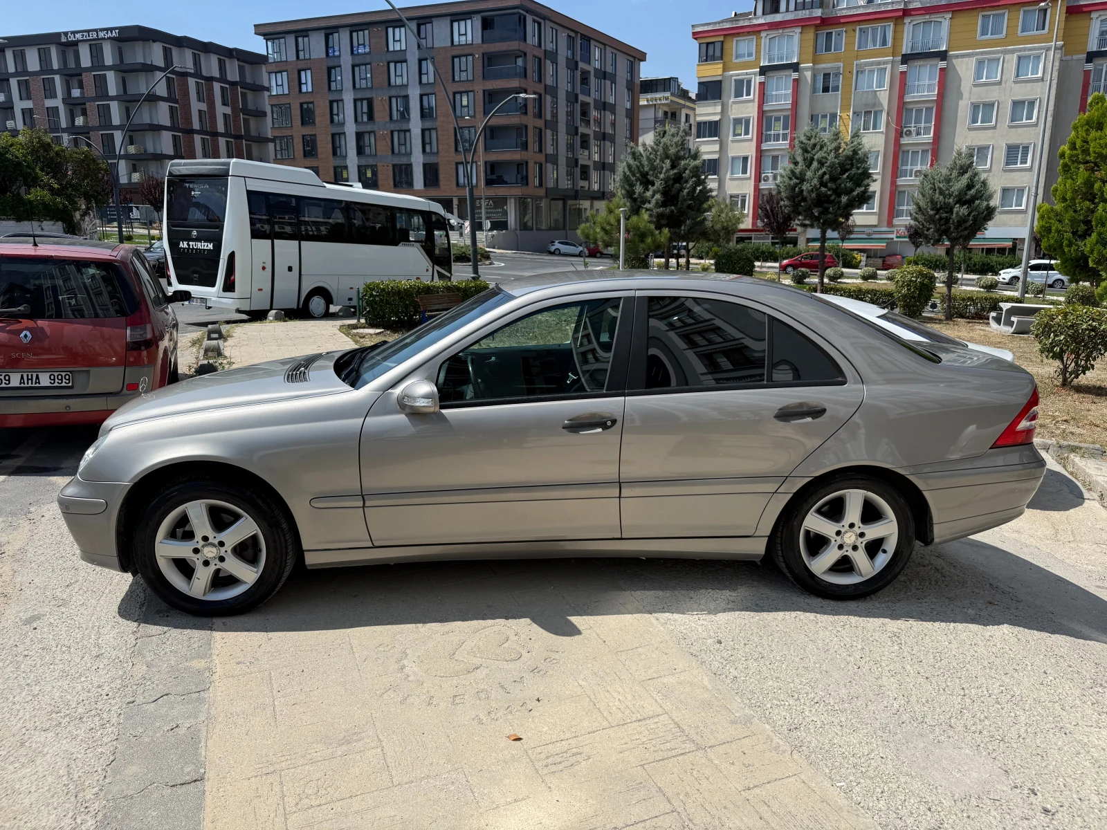 Mercedes-Benz C 180, снимка 6 - Автомобили и джипове - 55599289
