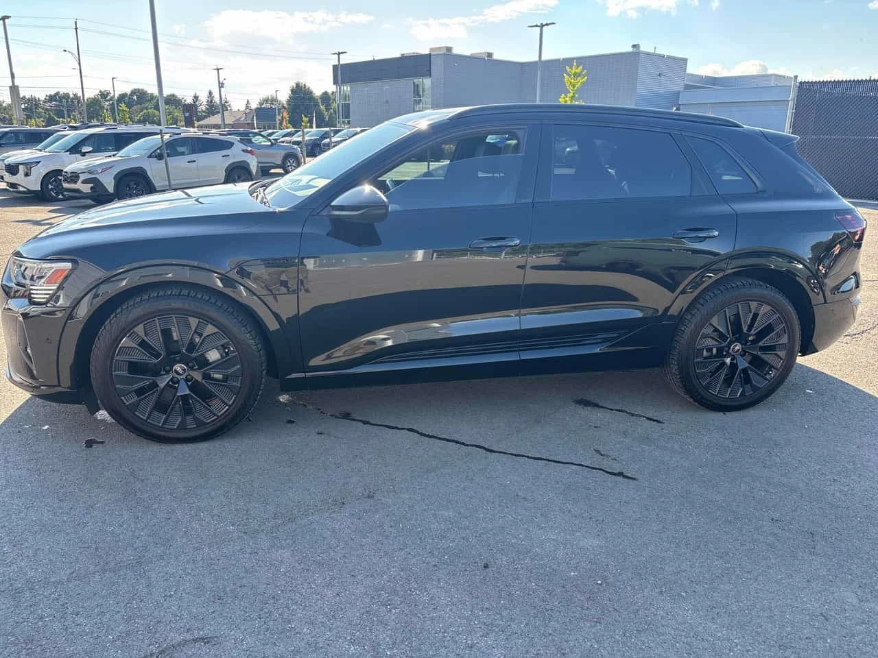 Audi E-Tron * quattro * CARFAX * ОПЦИЯ ЗА ФИНАНСИРАНЕ, снимка 2 - Автомобили и джипове - 55753996