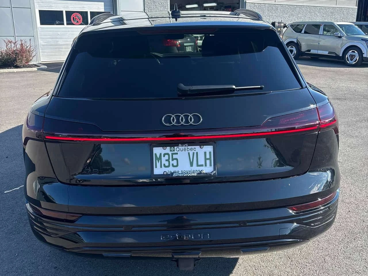Audi E-Tron * quattro * CARFAX * ОПЦИЯ ЗА ФИНАНСИРАНЕ, снимка 4 - Автомобили и джипове - 55753996