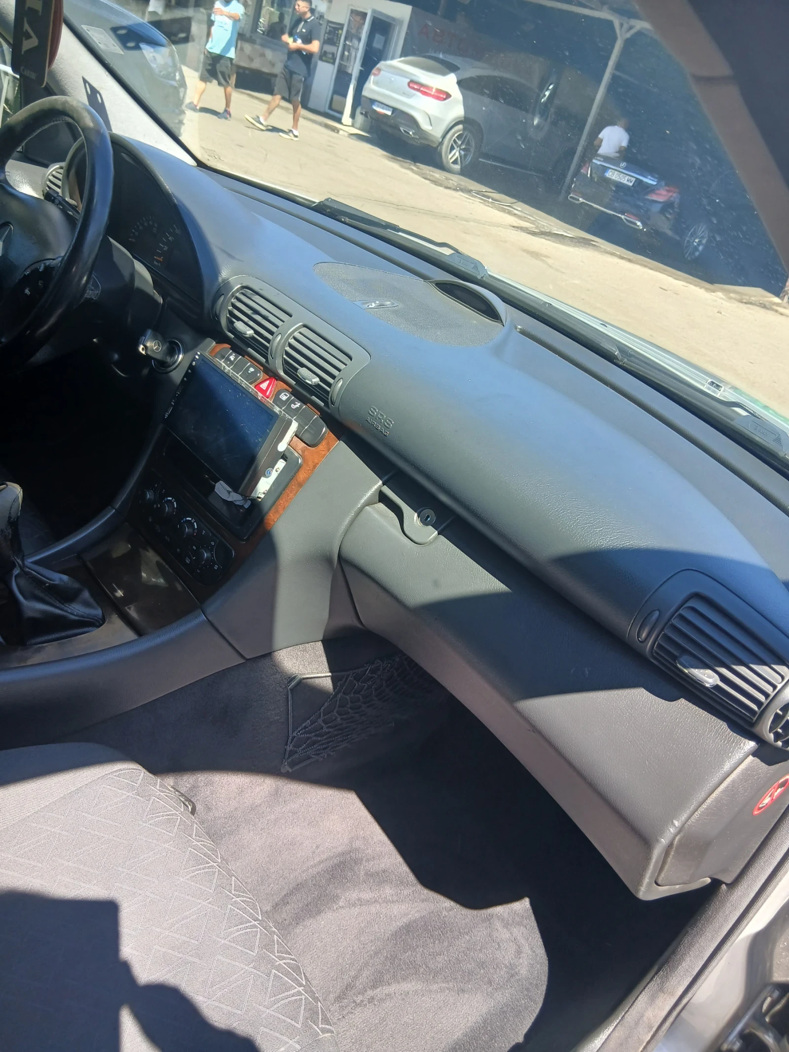 Mercedes-Benz C 220, снимка 12 - Автомобили и джипове - 55931916