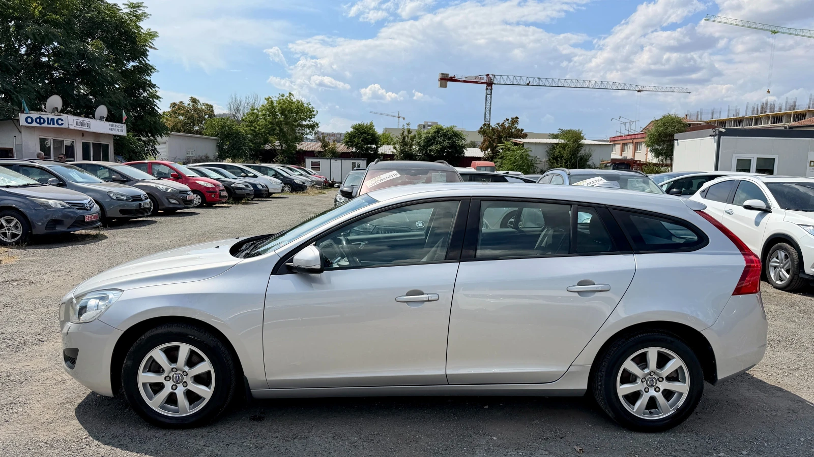 Volvo V60 T4 Автоматик! Внос ШВЕЙЦАРИЯ! Navi, PDC, LED..., снимка 8 - Автомобили и джипове - 55959374