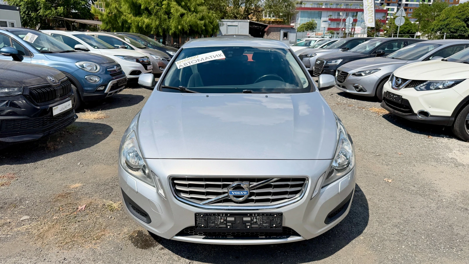 Volvo V60 T4 Автоматик! Внос ШВЕЙЦАРИЯ! Navi, PDC, LED..., снимка 2 - Автомобили и джипове - 55959374