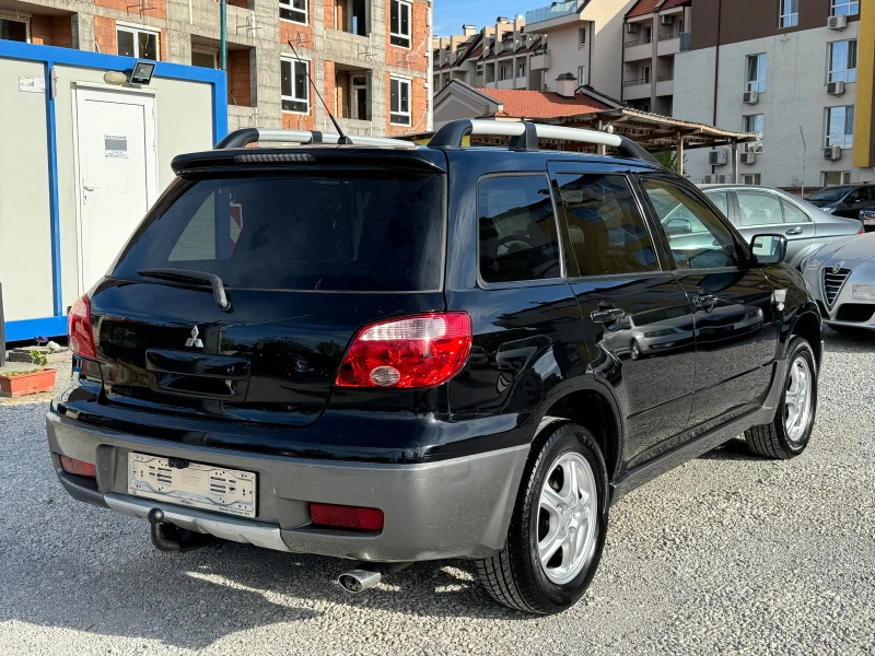 Mitsubishi Outlander 2, 0i* * ГАЗ* * FACELIFT* * НАВИГАЦИЯ* * КАМЕРА, снимка 6 - Автомобили и джипове - 45147010